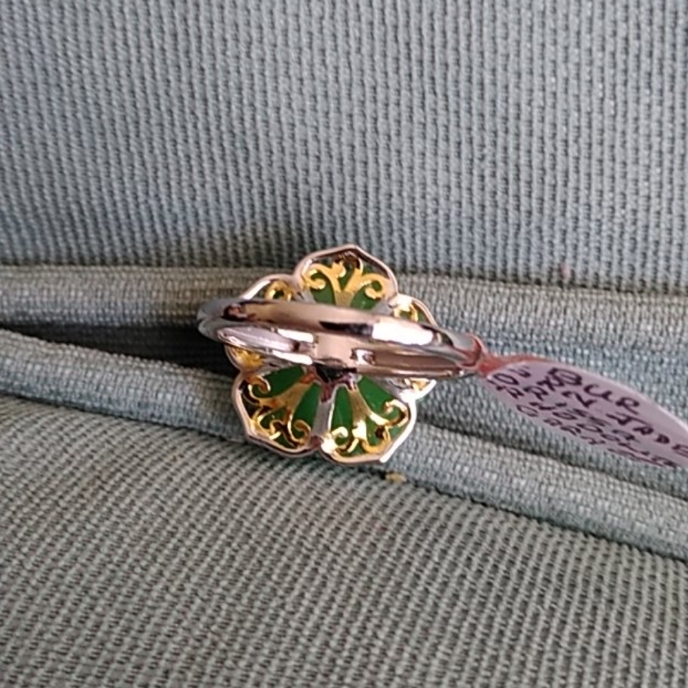💚 HP💚 JADE WITH GARNET FLOWER CENTER RING - Picture 2 of 4